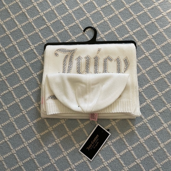 Juicy Couture Black Label Hat and Scarf Set - Picture 3 of 5